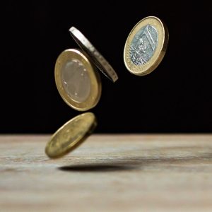 Cash for PFM apps - Image Pixabay