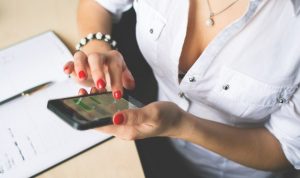 Usage of mobile apps by women